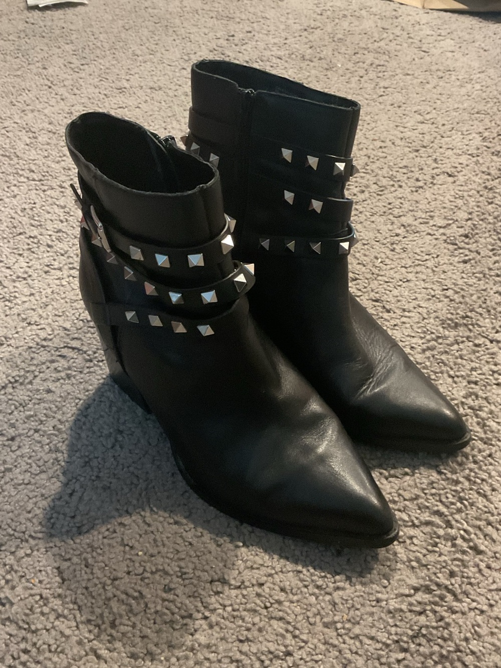 Steve Madden Cala Black Leather Pointed Studded Ankle Booties Boots Shoes Moto